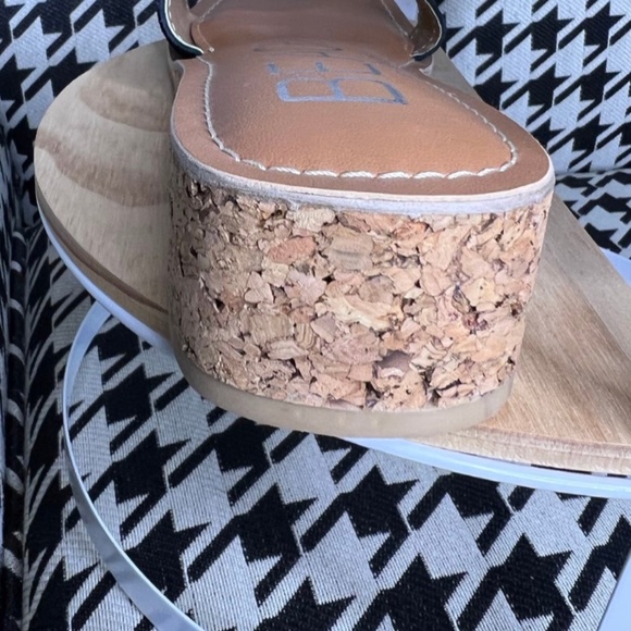 BEACH Sandals, Matisse Baja, size 7 - Picture 4 of 7